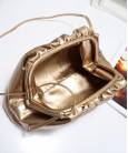 Сумка Bottega Veneta Pouch Gold Metallic Clutch